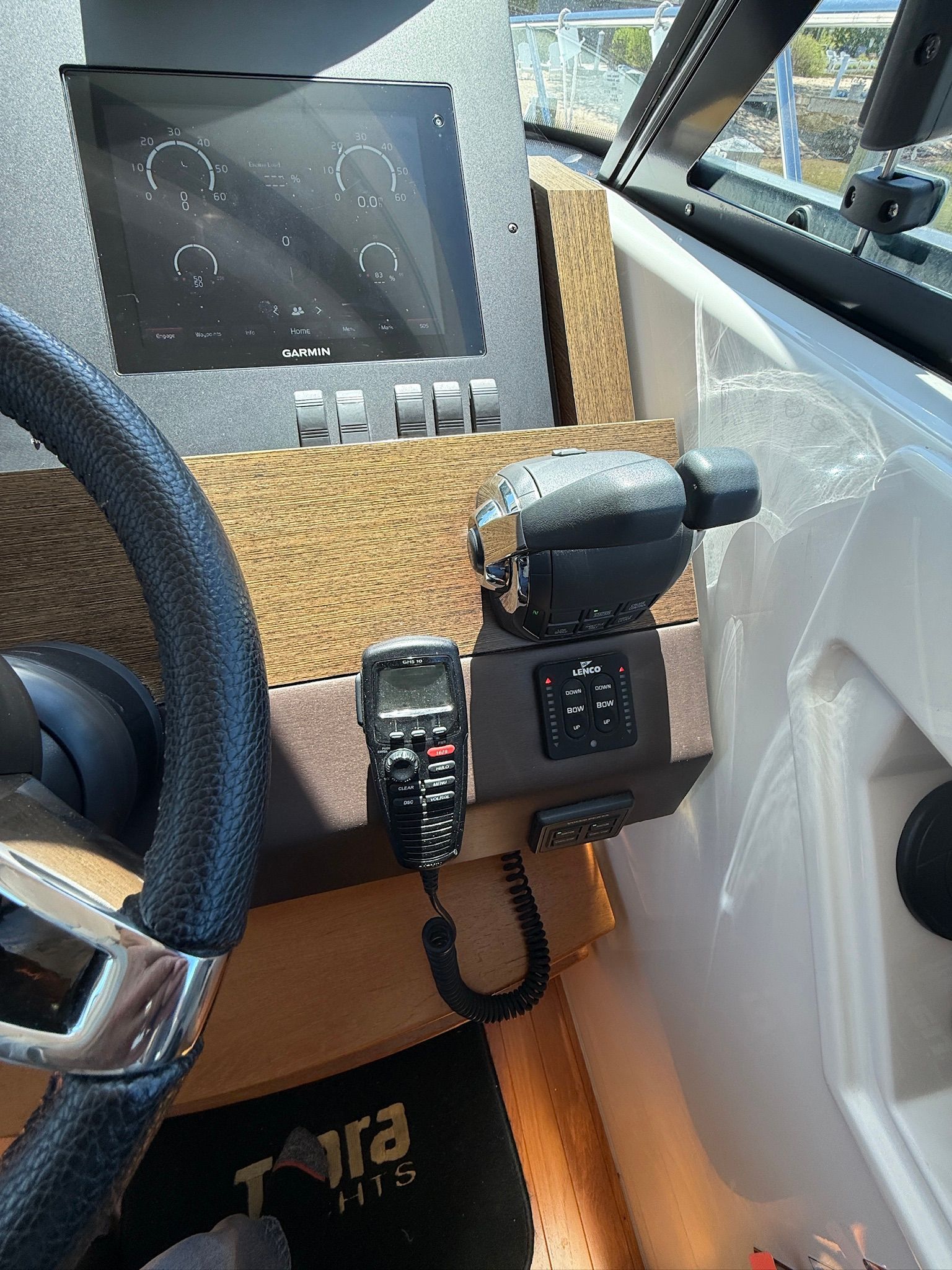 2017 Tiara Yachts C44 Coupe - 54