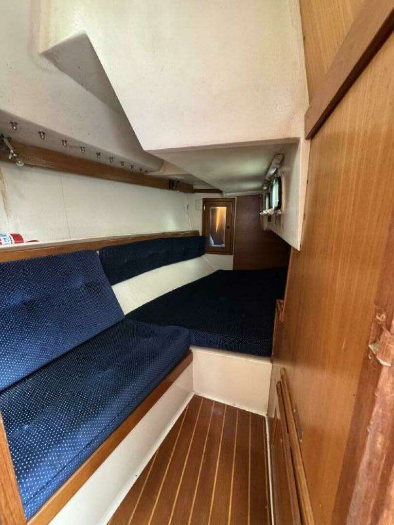 1992 Catalina — - Image 22
