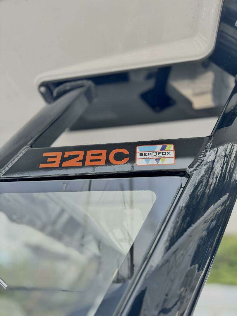 2025 Sea Fox 328 Commander - Image 27