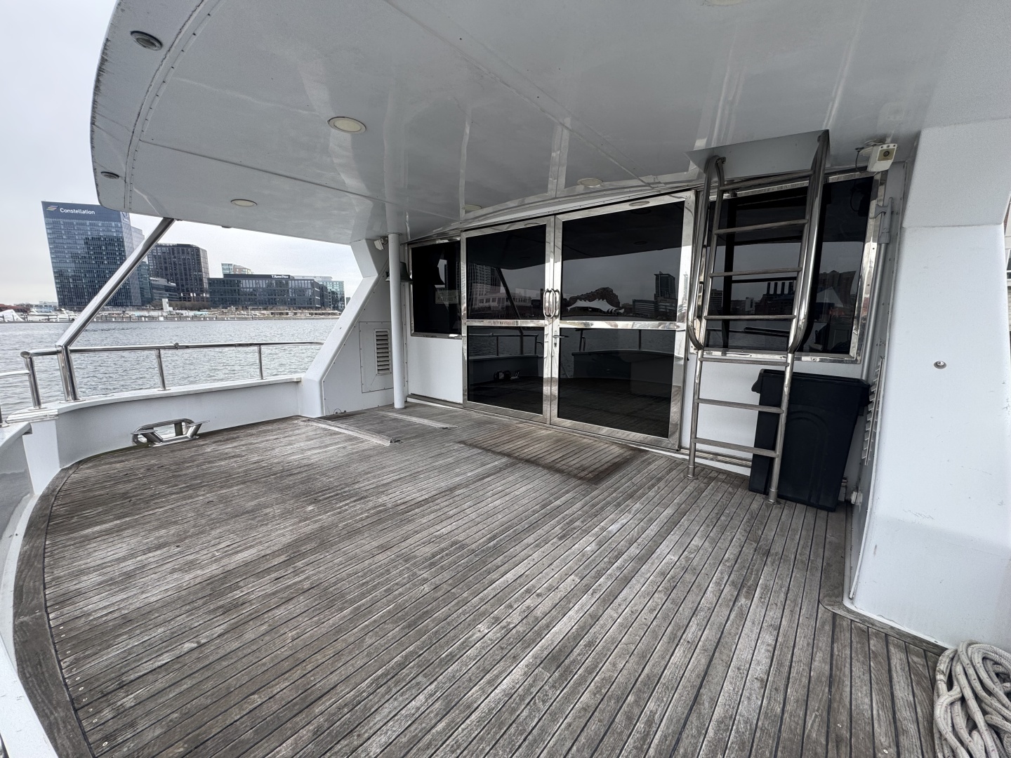 1997 Tarrab 77 Motor Yacht - Image 8