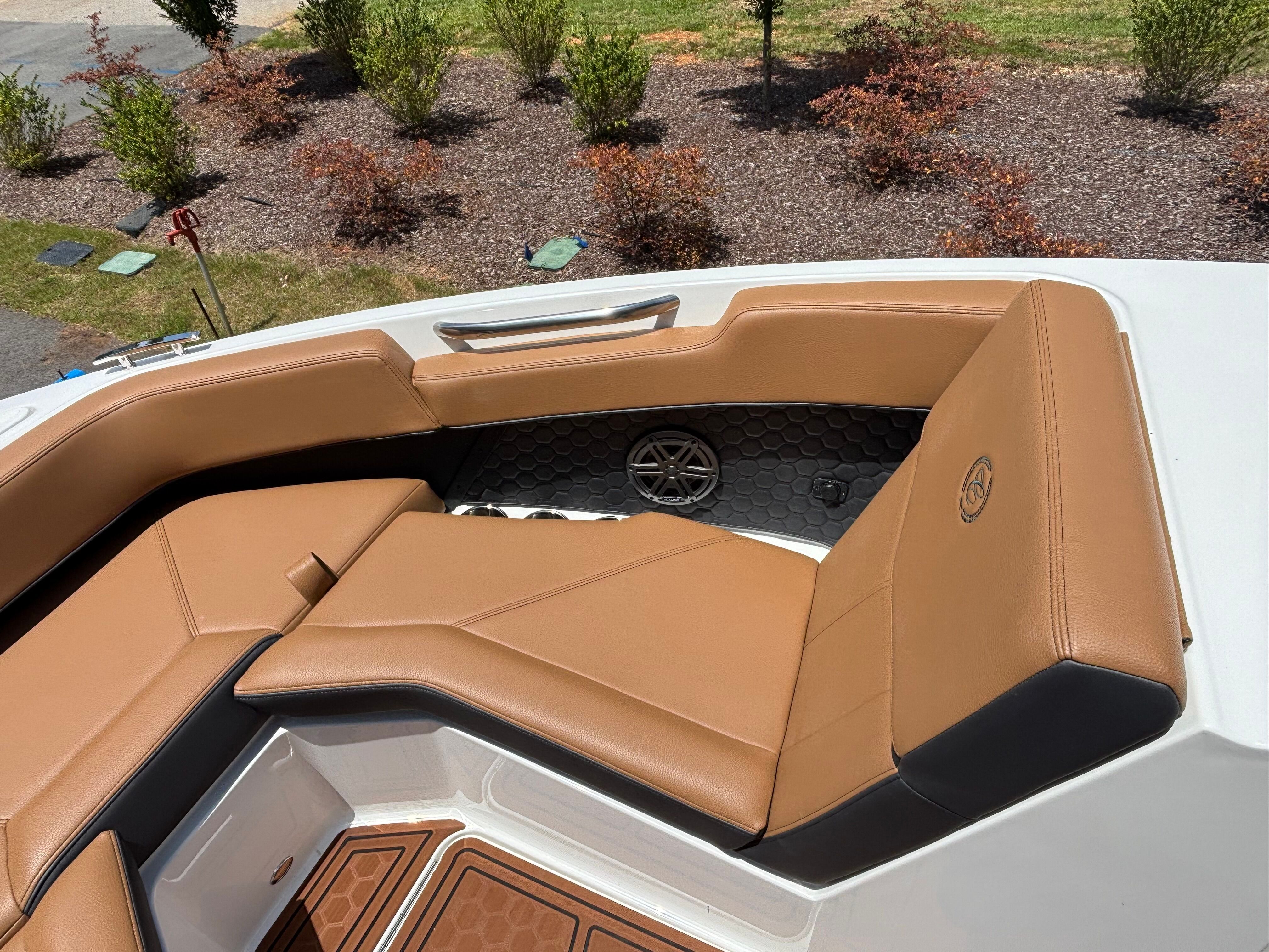 2026 COBALT R4 SURF - Image 10