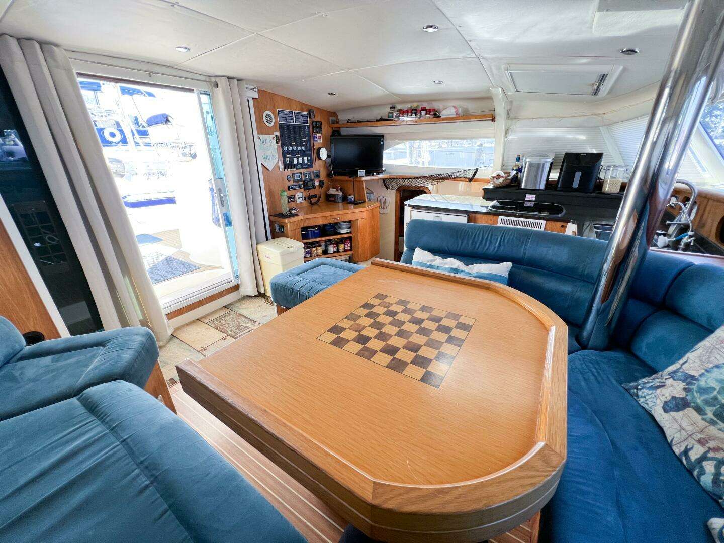 2010 Broadblue 435 - Image 43