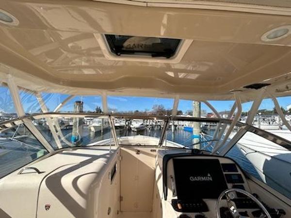 2017 Grady-White Freedom 307 - 4