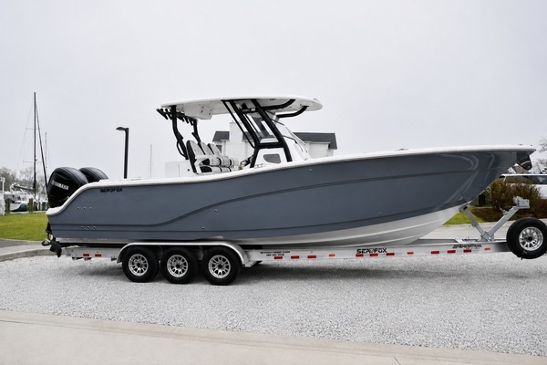 2025 Sea Fox 328 Commander
