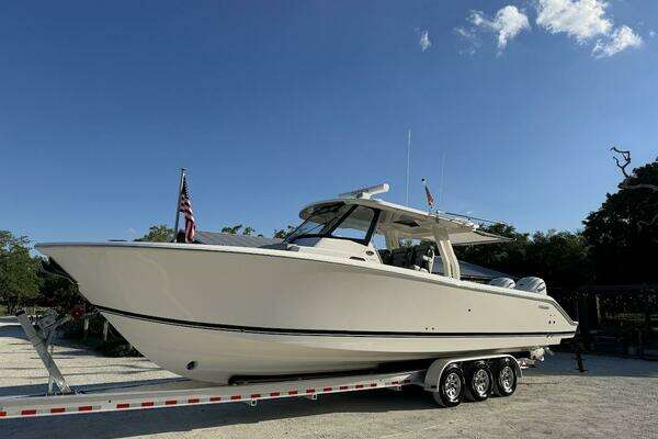 2024 Pursuit S358