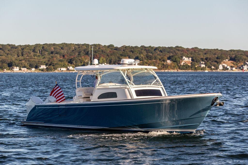 2024 Hinckley Sport Boat 40 C
