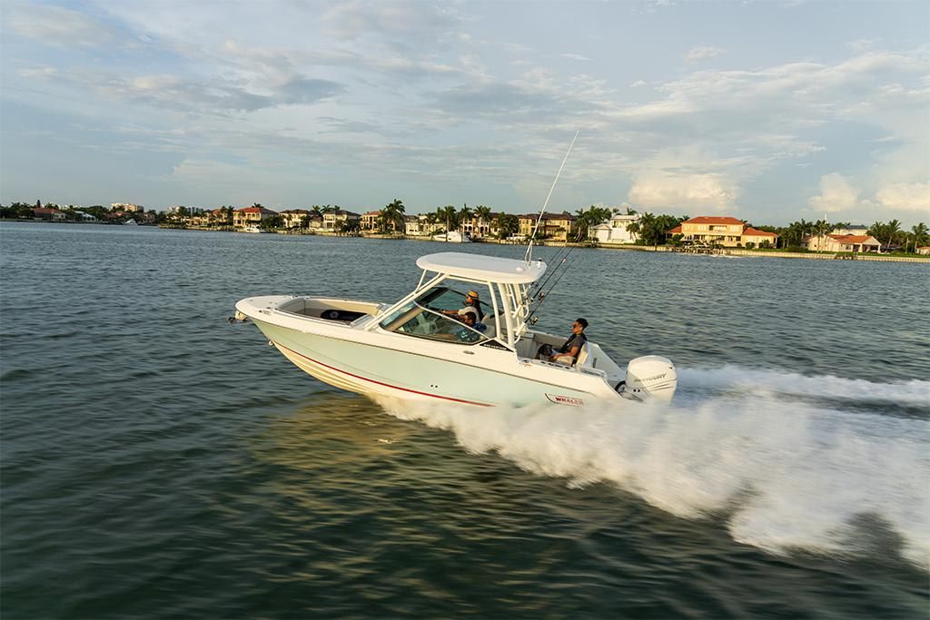 2023-Boston-Whaler-240-Vantage-MarineMax