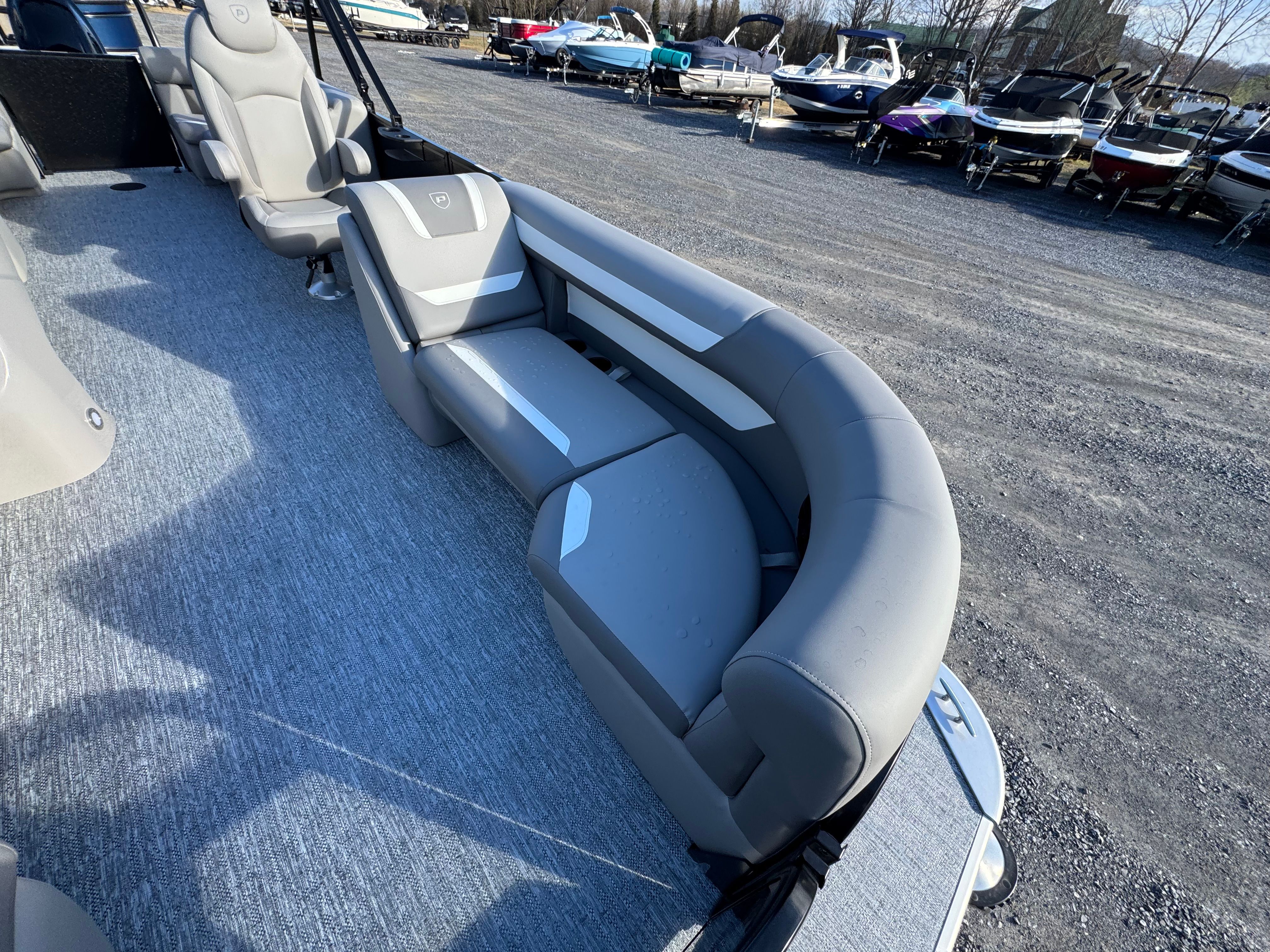 2026 Premier 220 Sunscape RF - 9