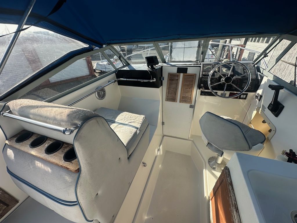 1987 Bayliner 21 Trophy - 7