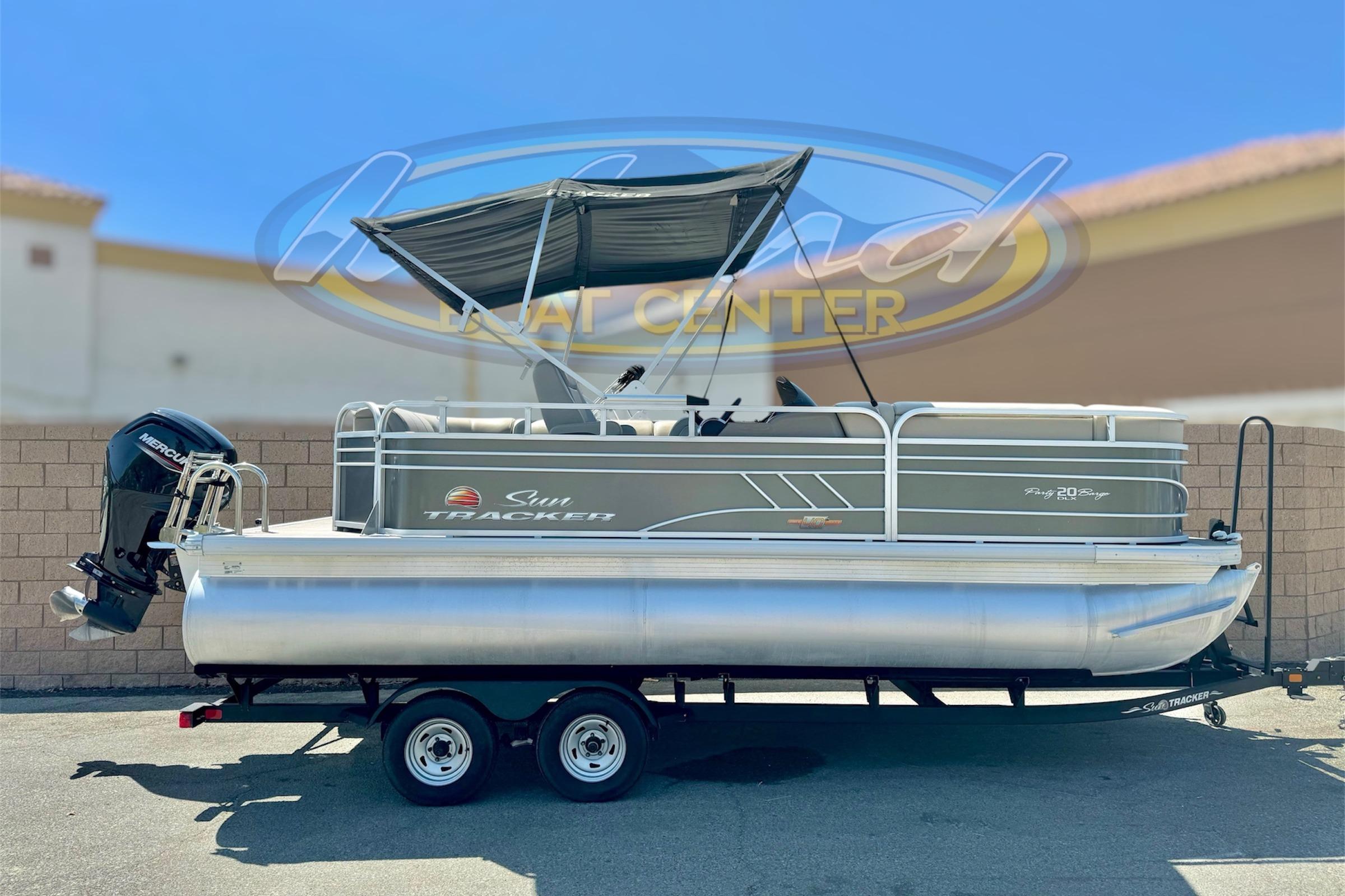 2023 Sun Tracker Party Barge 20 DLX