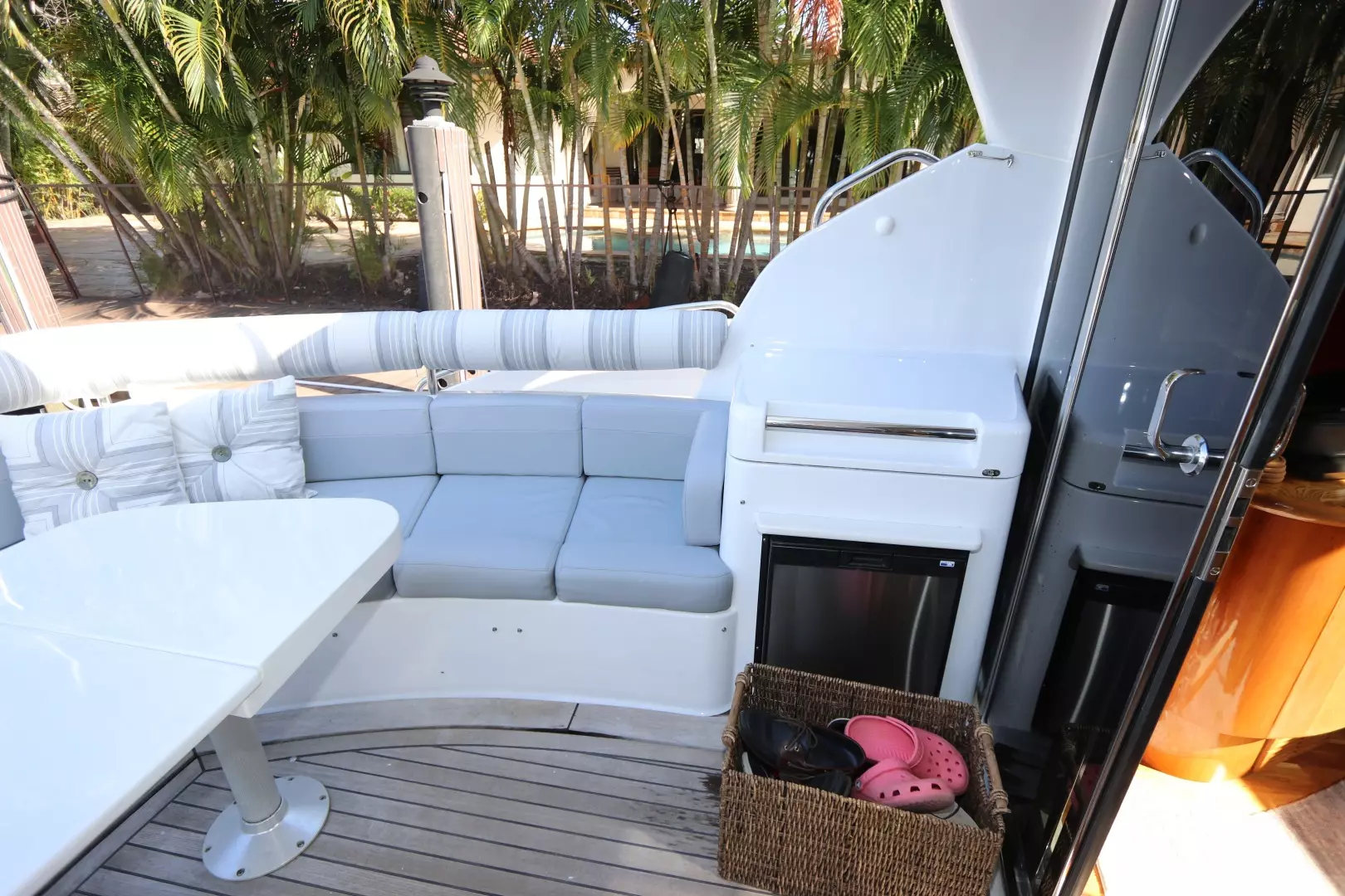 2005 Neptunus 56 Express - Image 12