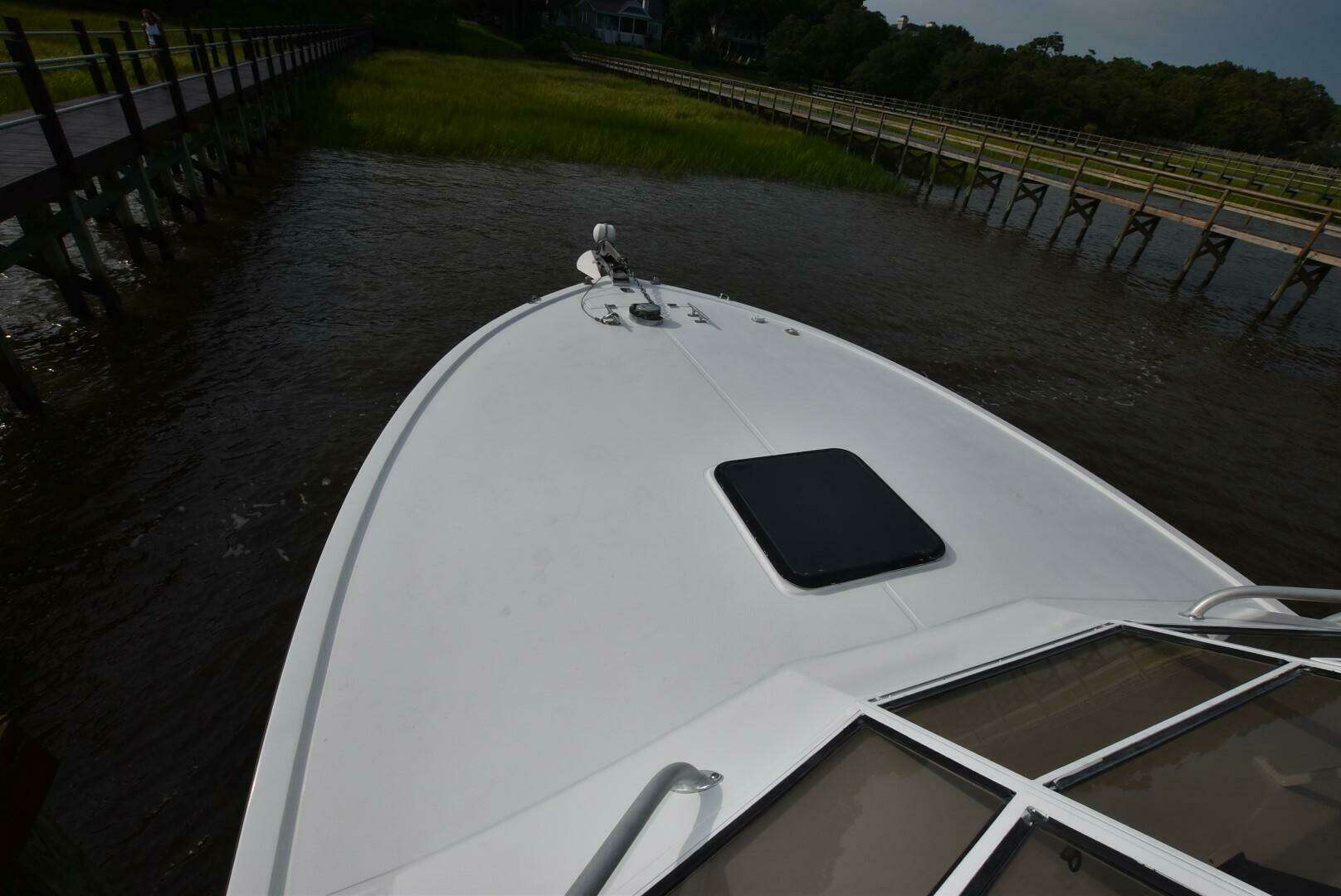 2001 Carolina Classic 28 Express Fisherman - Image 3