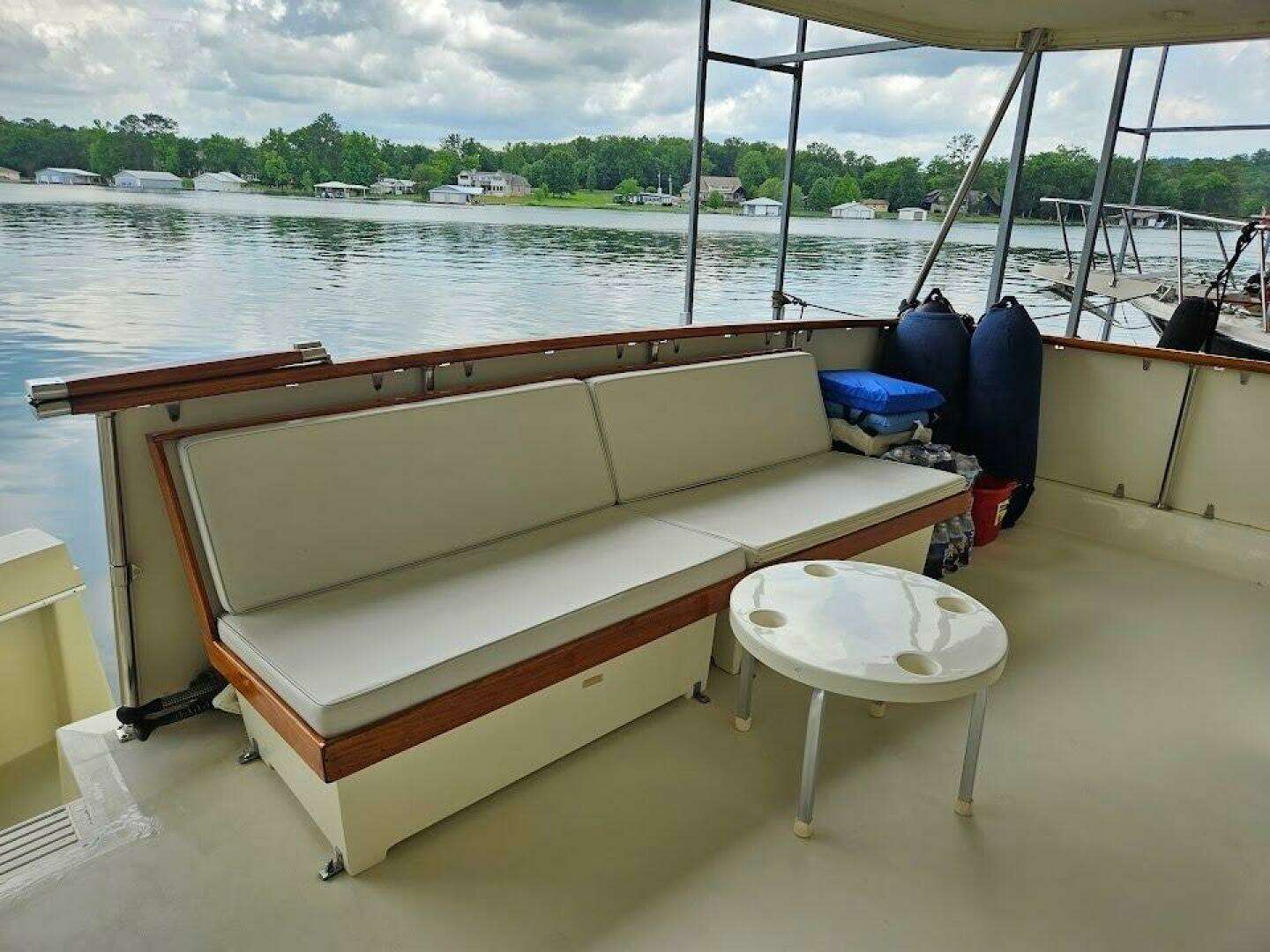 1975 Hatteras 58 LRC - Image 12