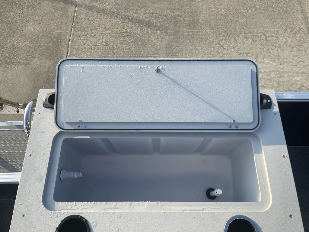 2022 Sylvan 820 PF Mirage - 15