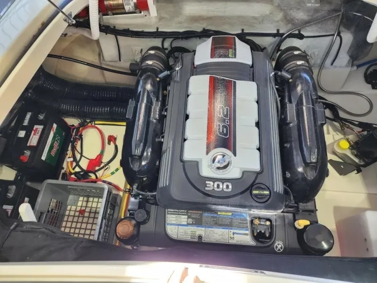 2018 Chris-Craft Launch 23 - Image 38