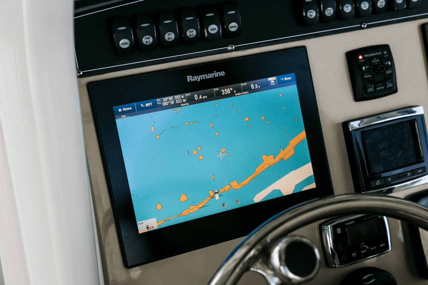 2026 Boston Whaler 280 Outrage - 9