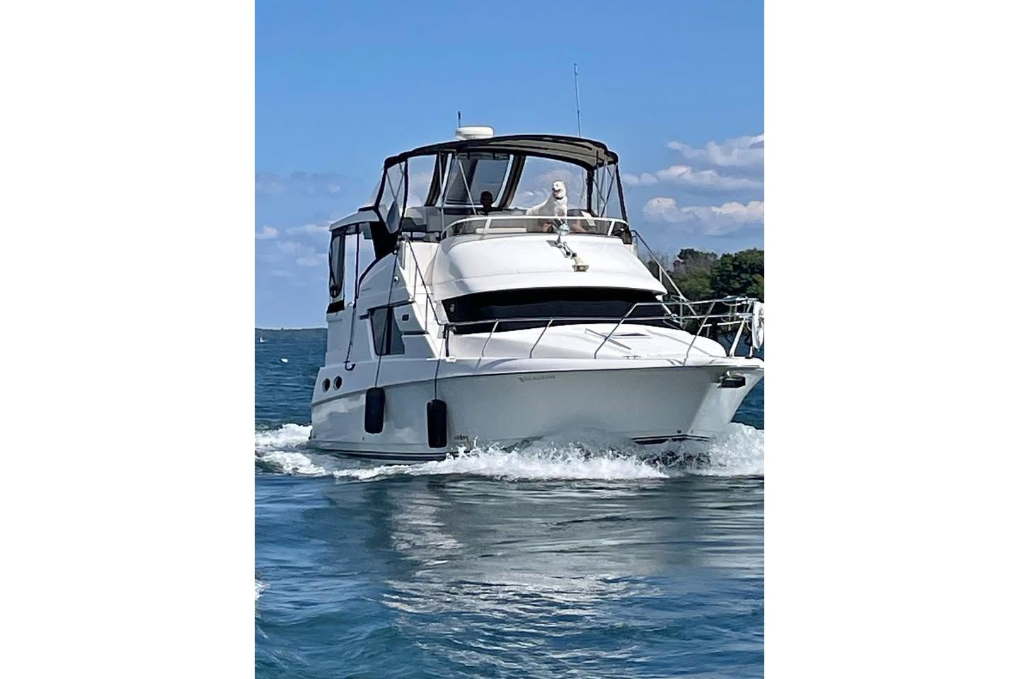 1999 Silverton 392 Motor Yacht