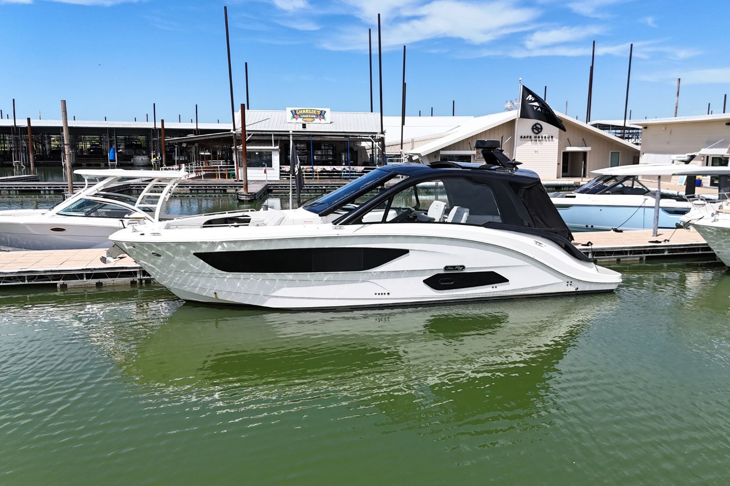 2024 Sea Ray Sundancer 370