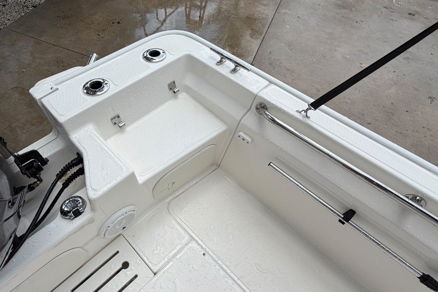 2026 Boston Whaler 170 Montauk - 7