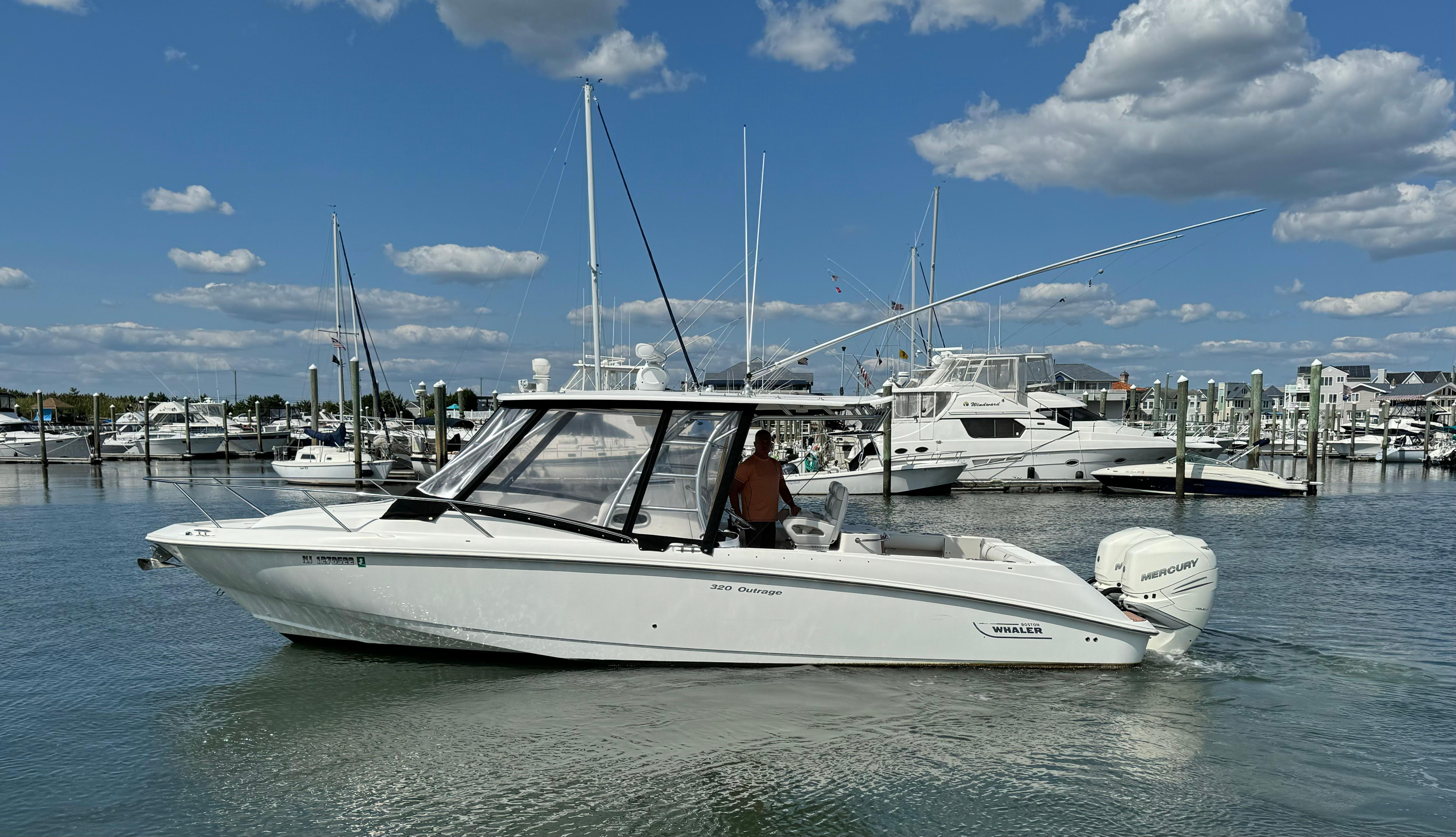 2006 Boston Whaler 32 Outrage Cuddy