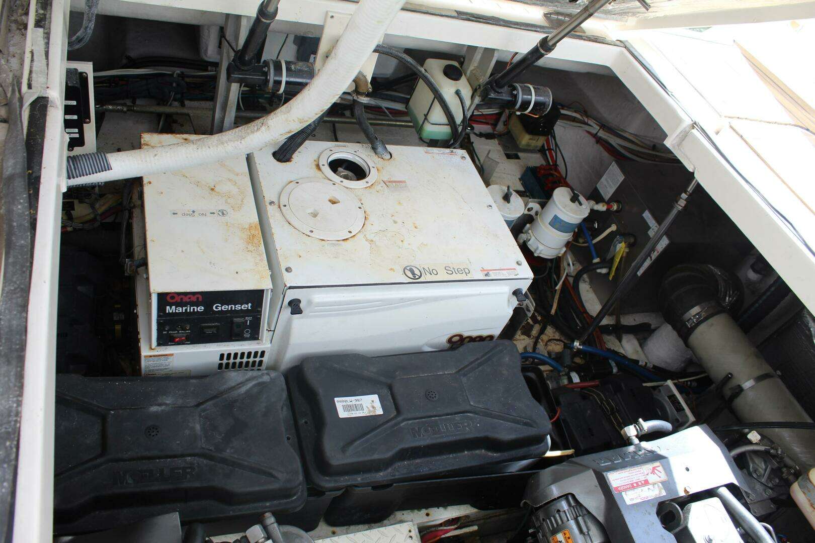 2007 Cruisers Yachts 420 Express - Image 39