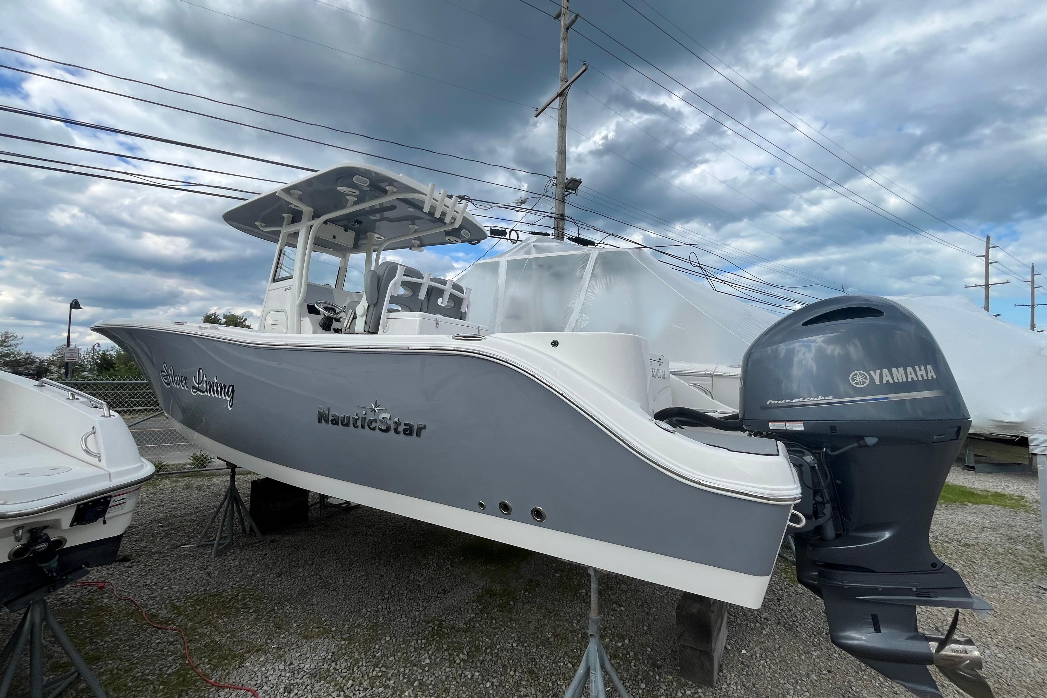 2022 NauticStar 28 XS
