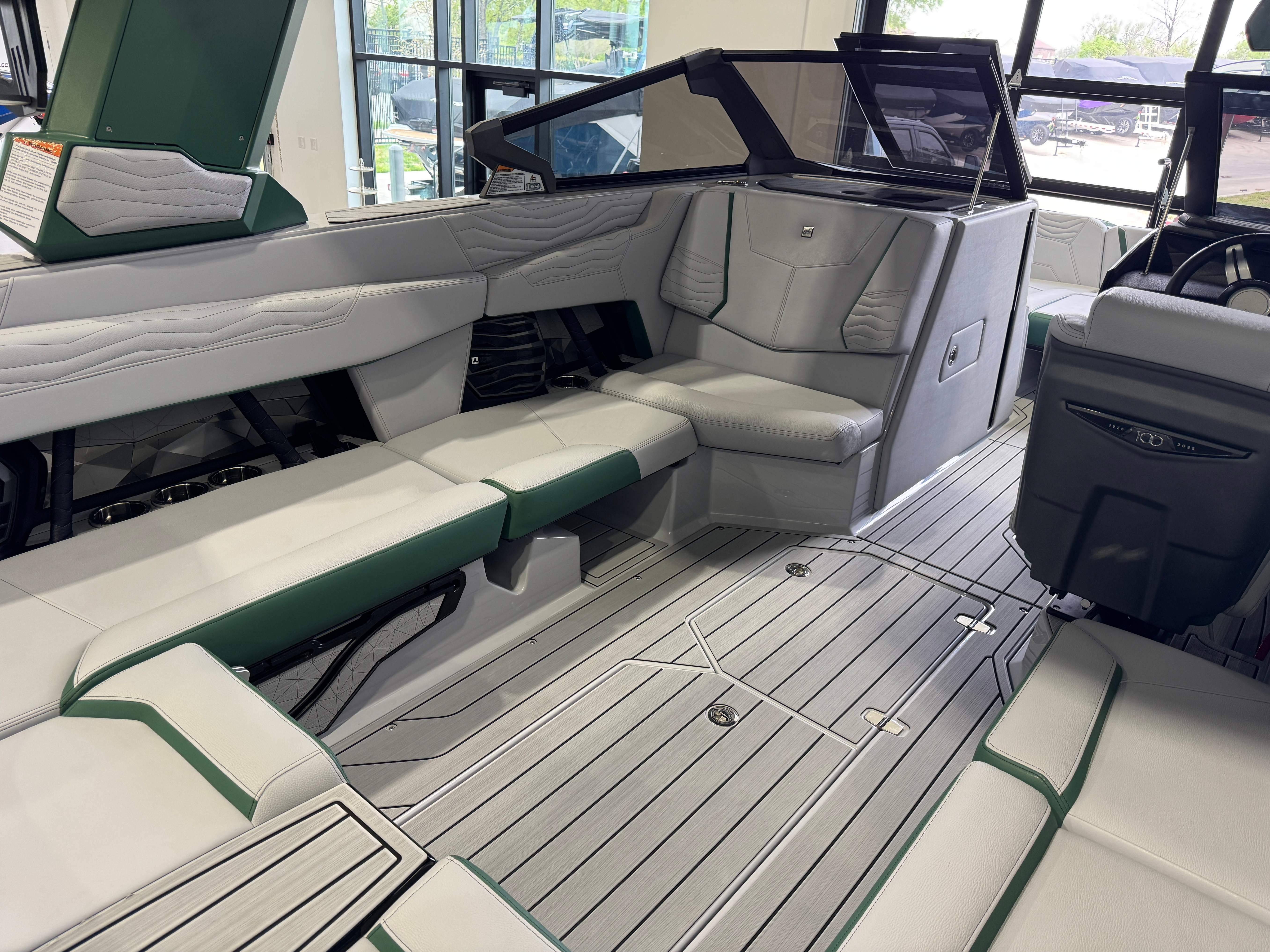 2025 Nautique Super Air Nautique G23 - 13