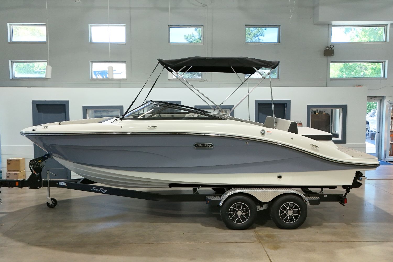 2026 Sea Ray SPX 210