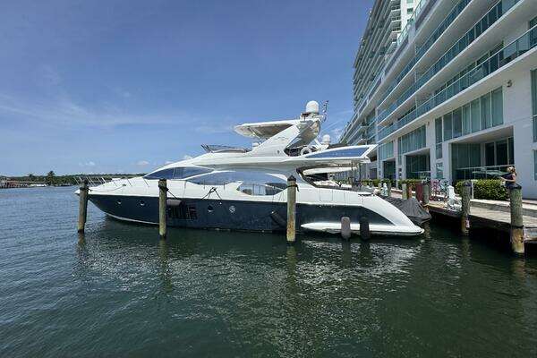 2014 Azimut Flybridge
