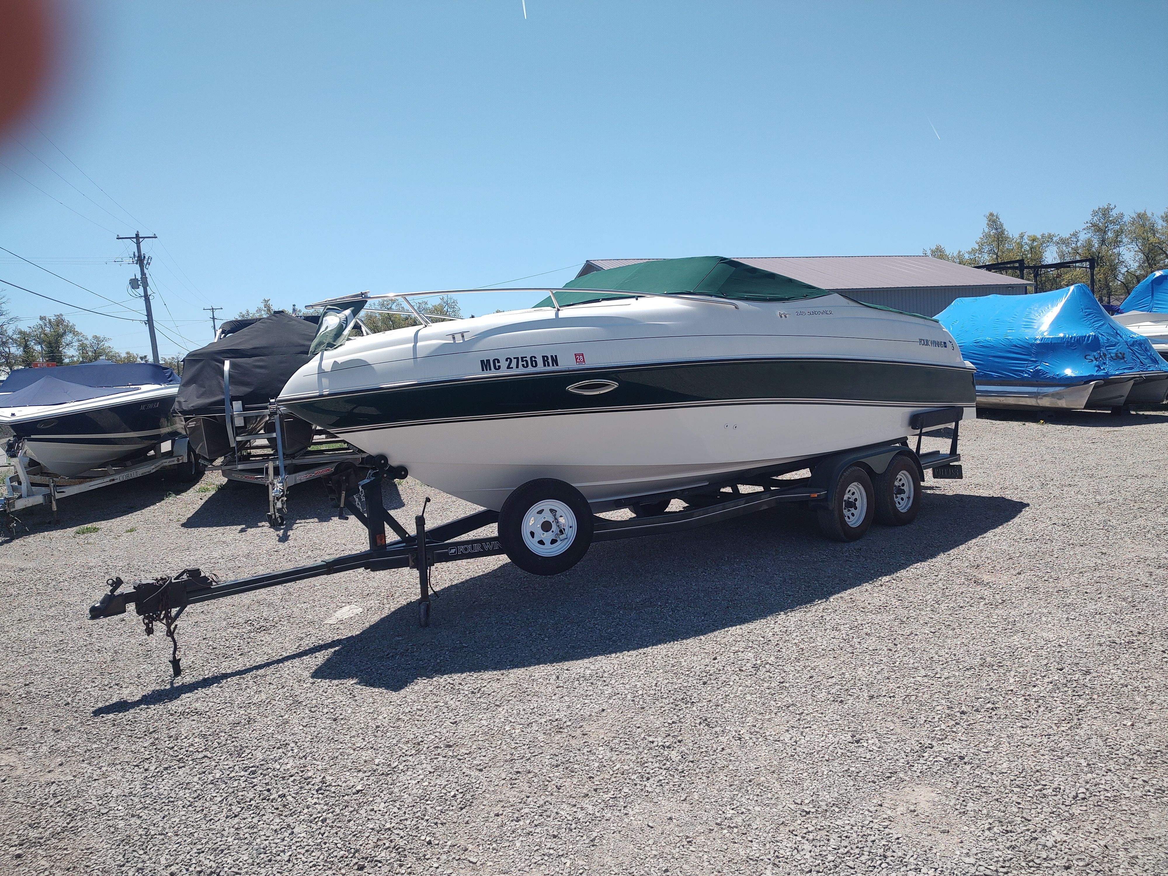 1998 Four Winns 245 Sundowner - 11