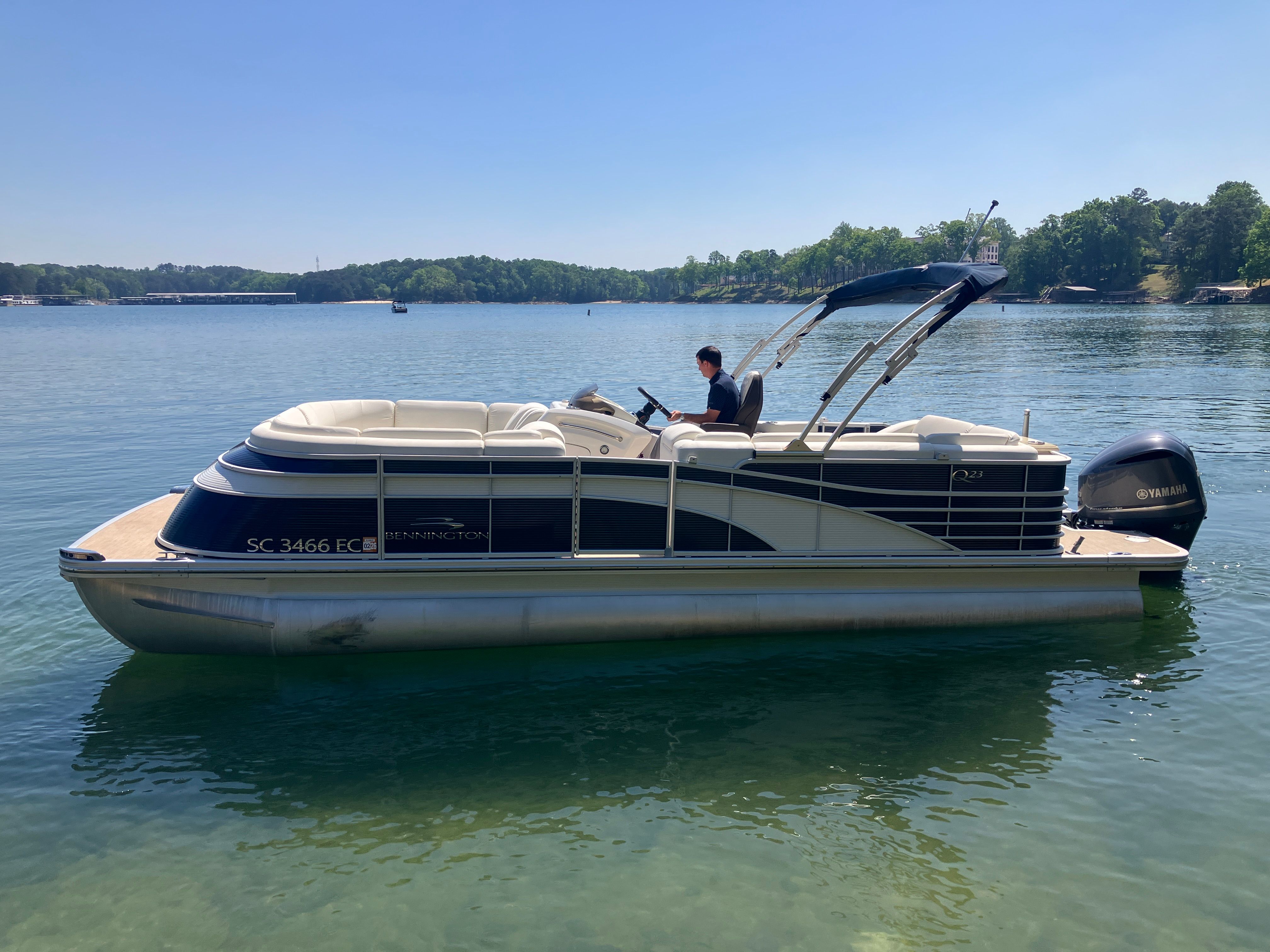 2019 Bennington 23 QLC