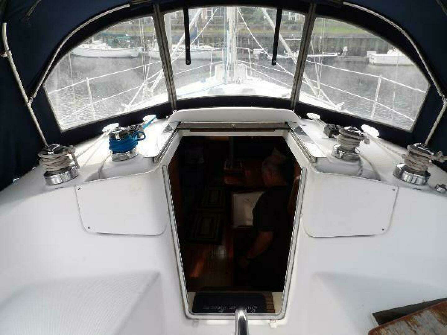 2002 Hunter 356 - Image 13