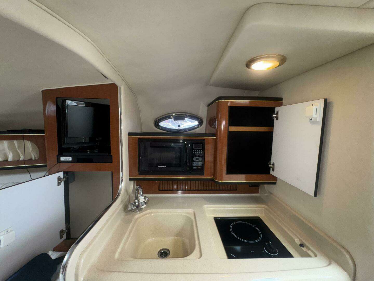 2002 Sea Ray 280 Sundancer - Image 37