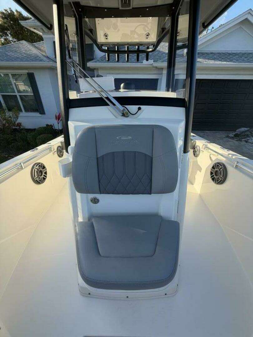 2024 Cobia 240 CC - Image 18