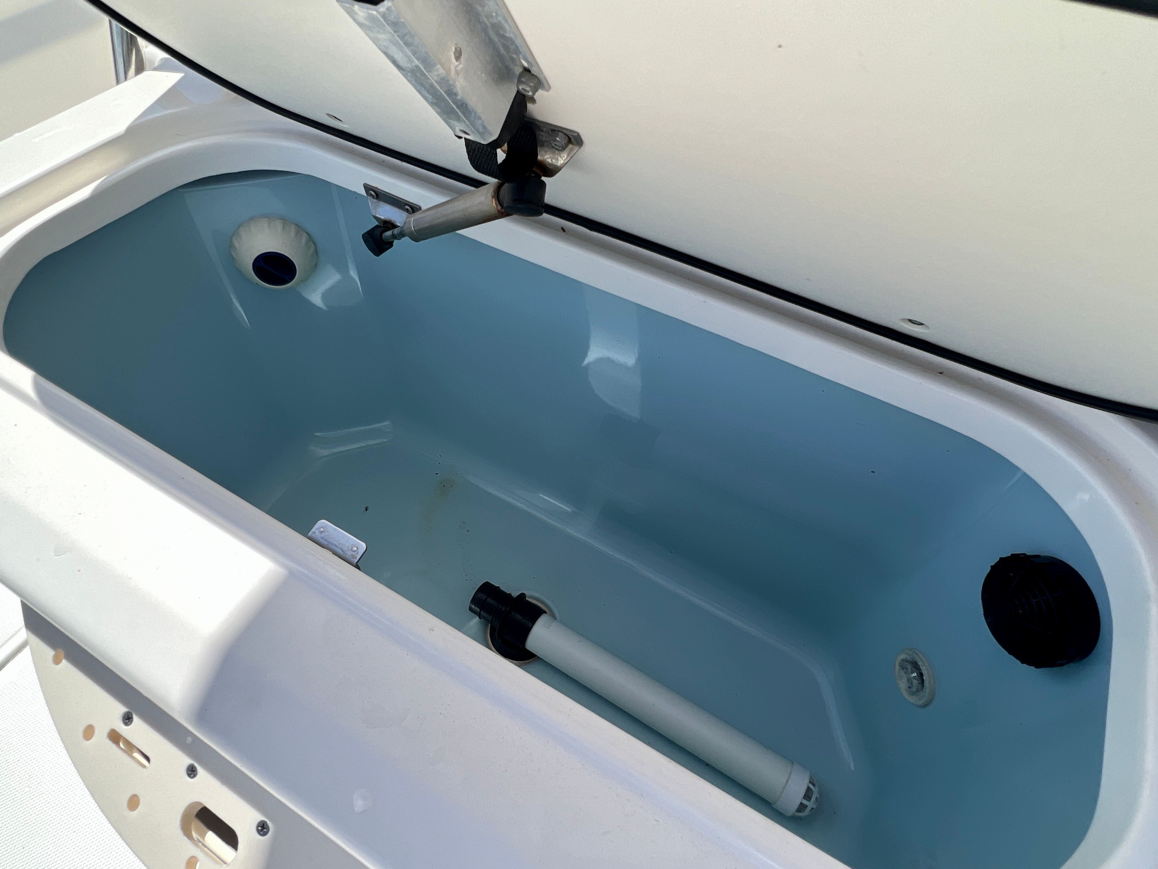 2023 Boston Whaler 210 Montauk - 23