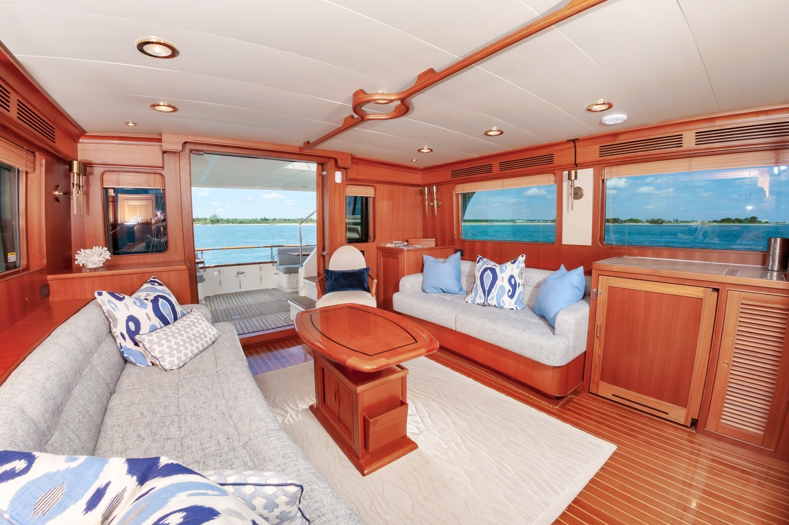 2015 Marlow Explorer 58E - Image 7