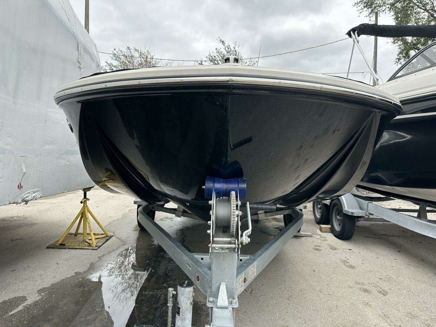2023 Bayliner M17 - Image 5