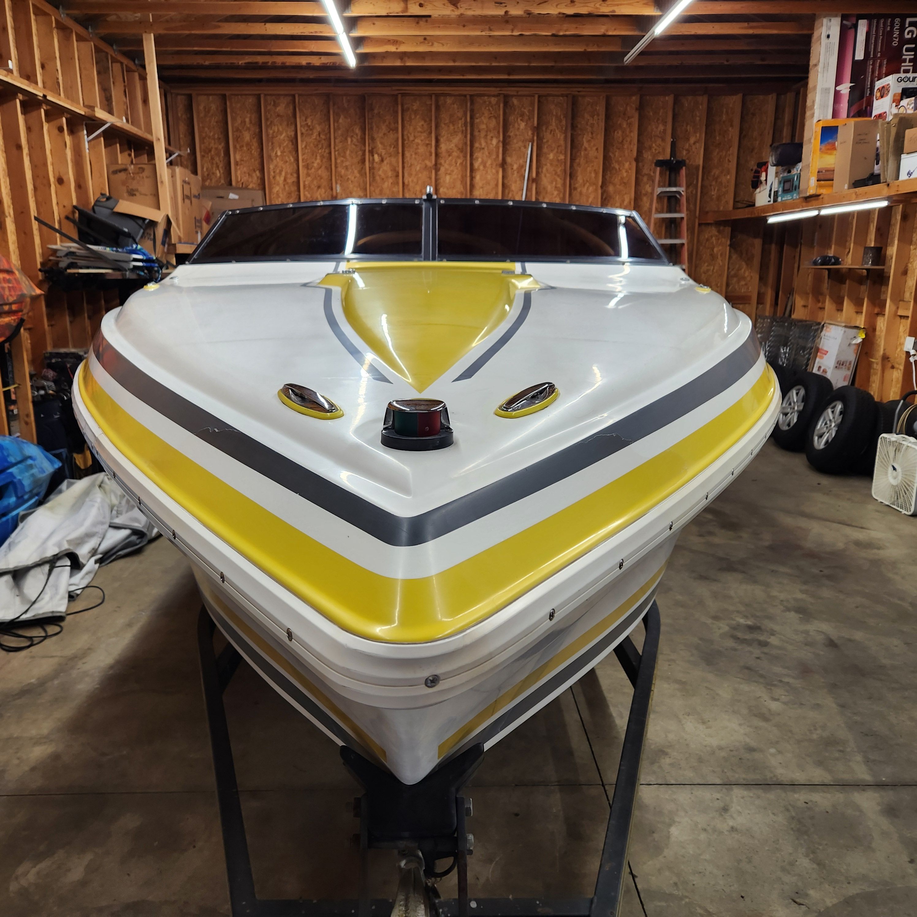 1989 Baja Force 235