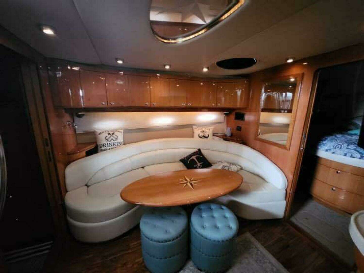 2007 Regal 4460 Commodore - Image 8