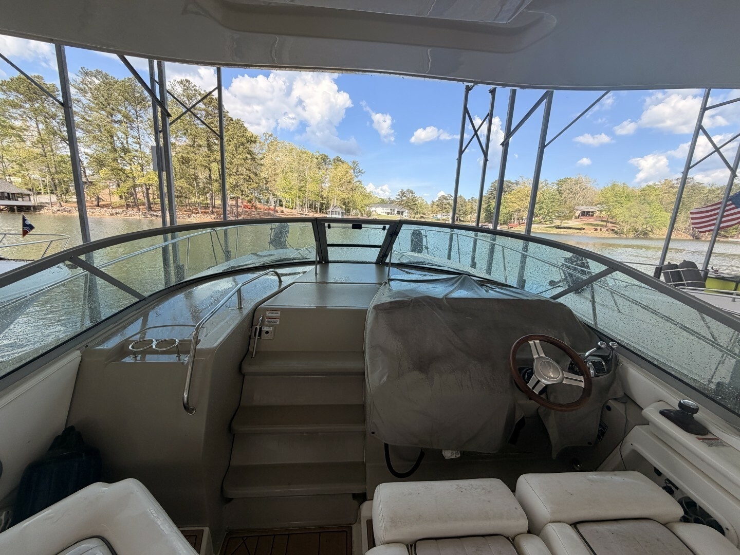2010 Sea Ray 370 Sundancer - Image 8