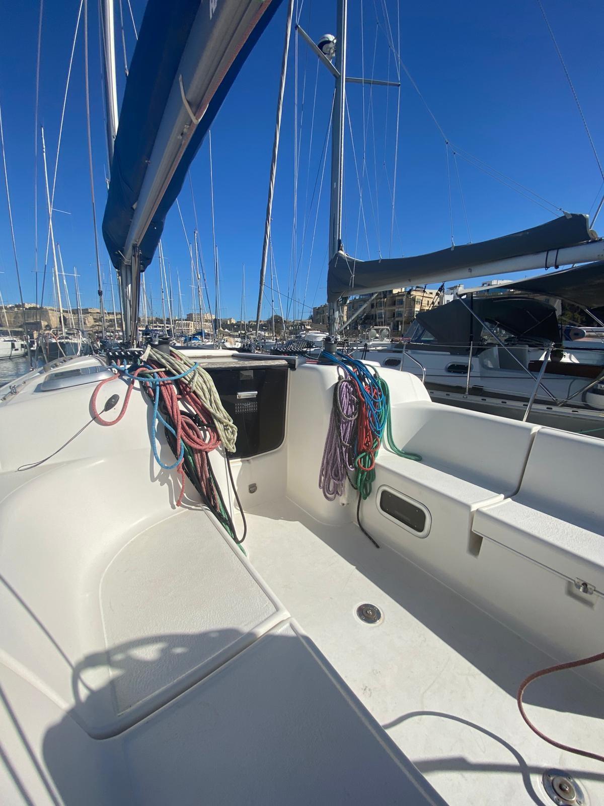 Dufour 40
