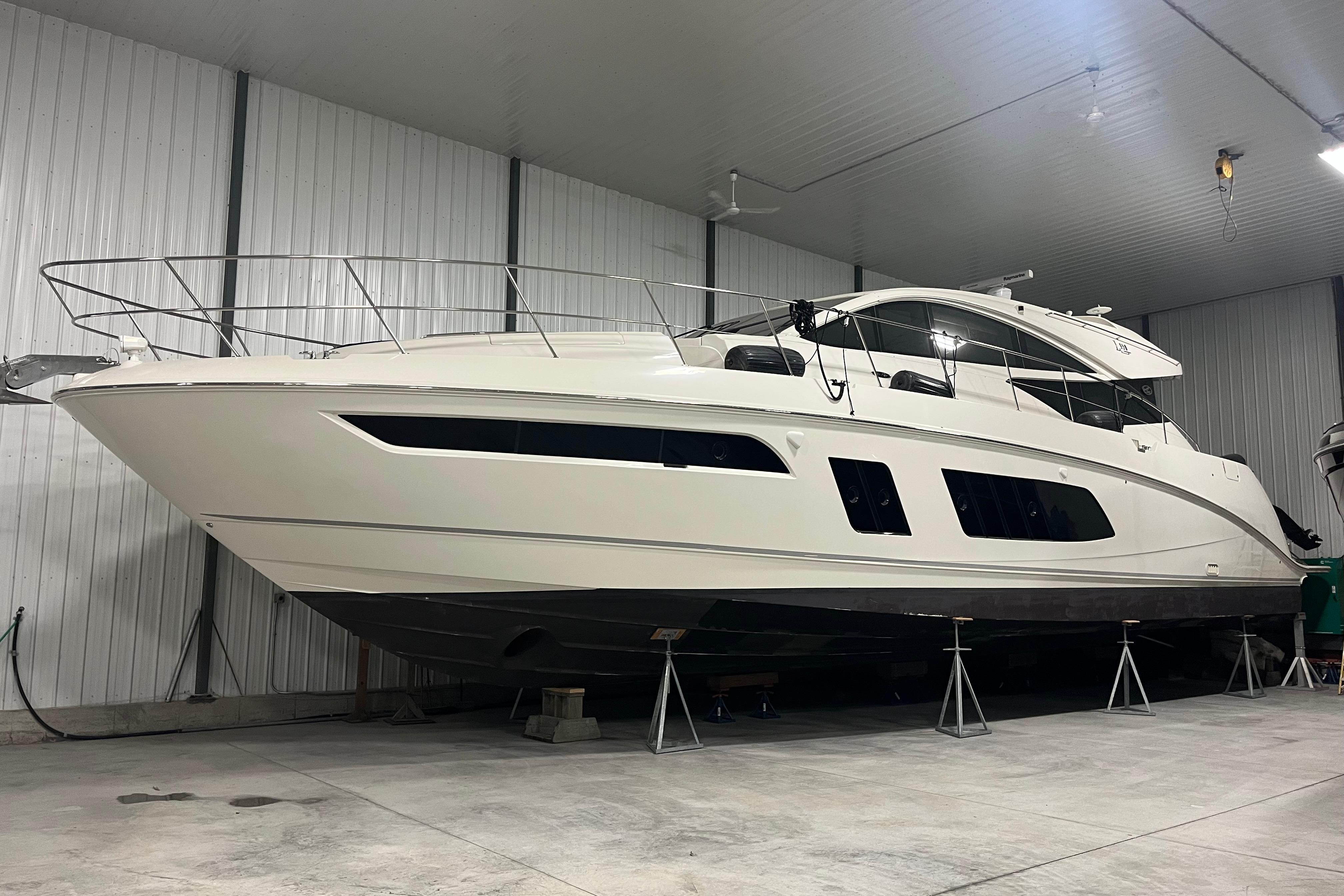 2016 Sea Ray L650