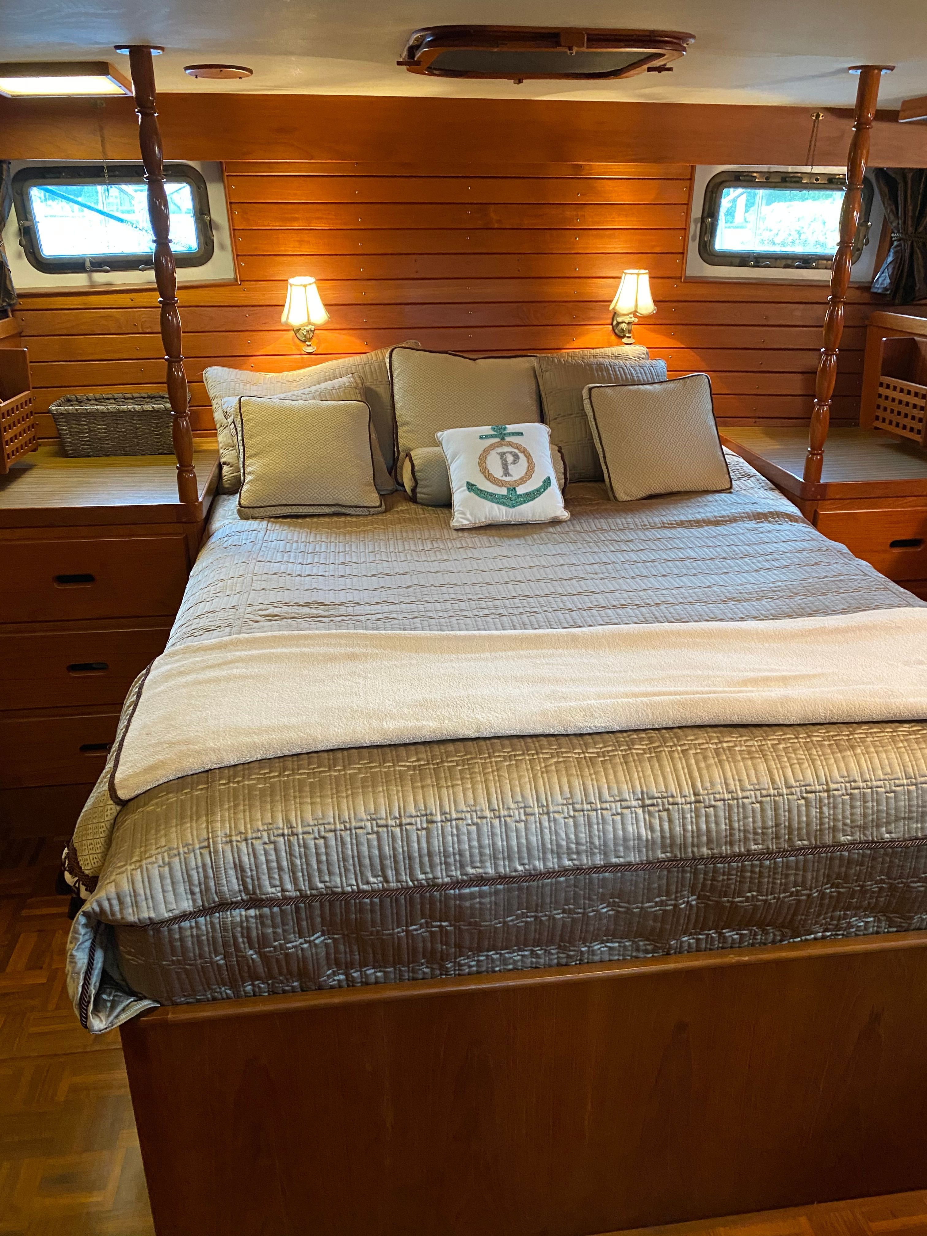 1983 Island Gypsy 44 Flush Deck - 56
