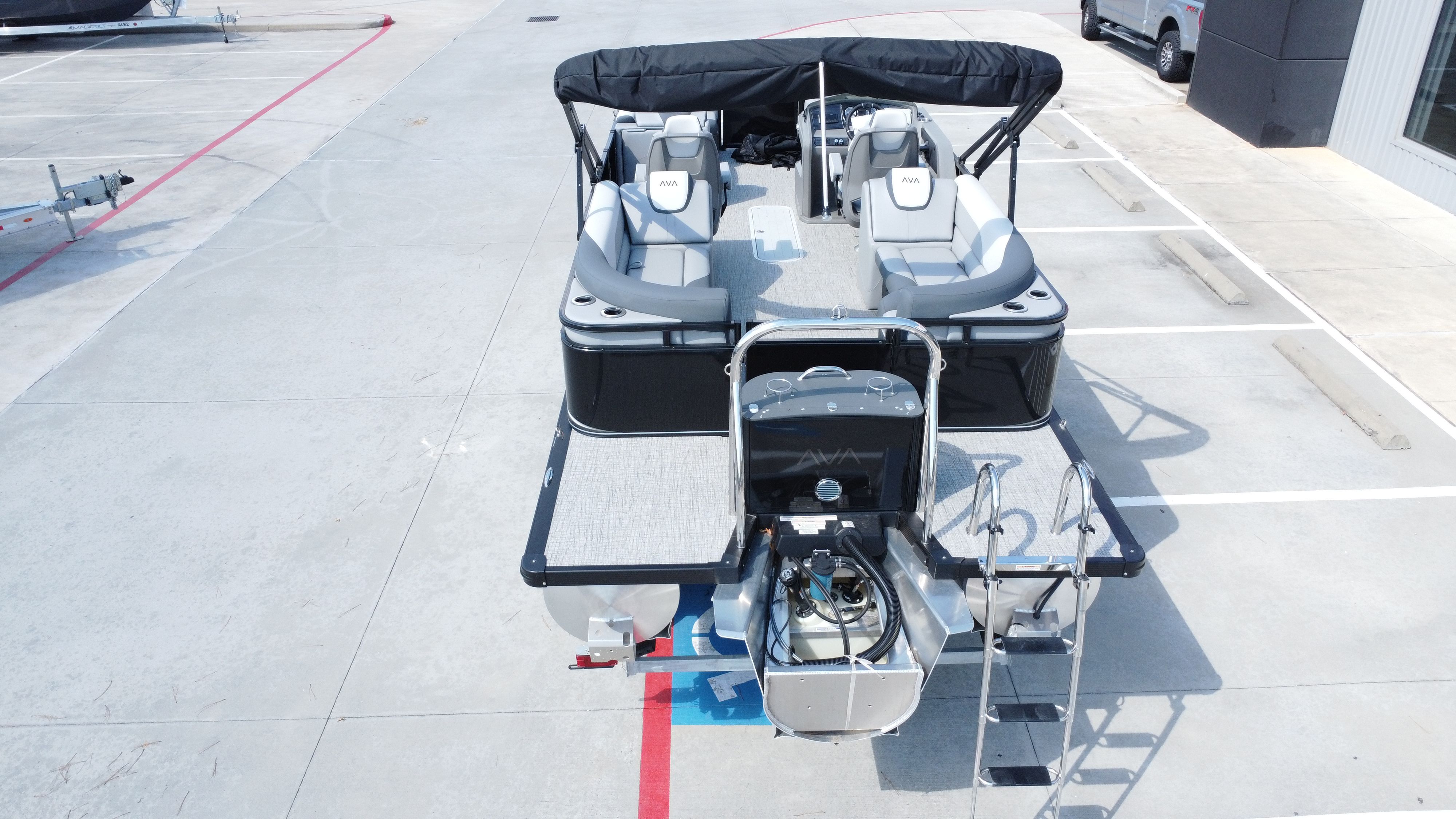 2025 Avalon LSZ Quad Lounge - 23' - 18