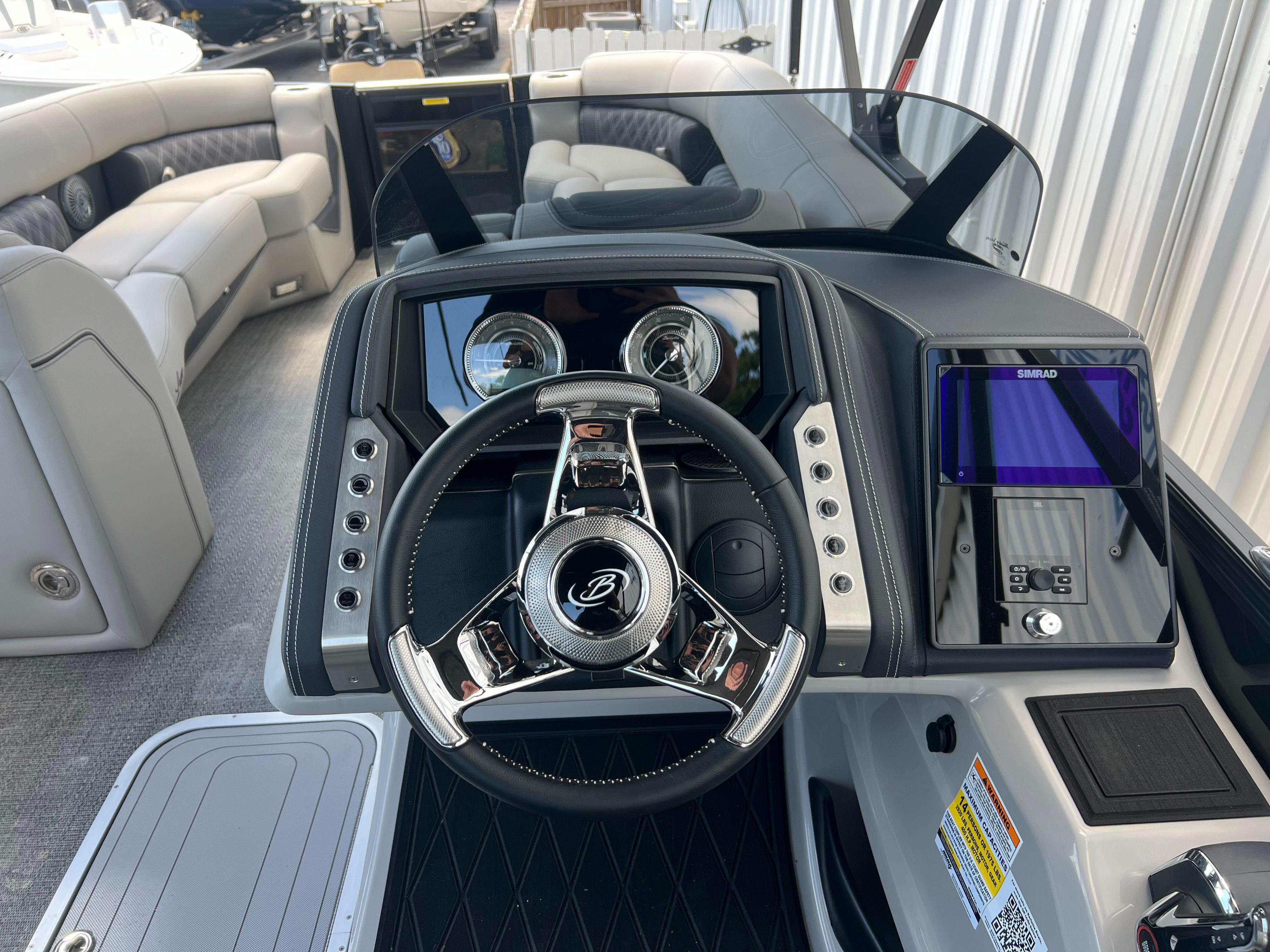 2025 BARLETTA L25UC - Image 13