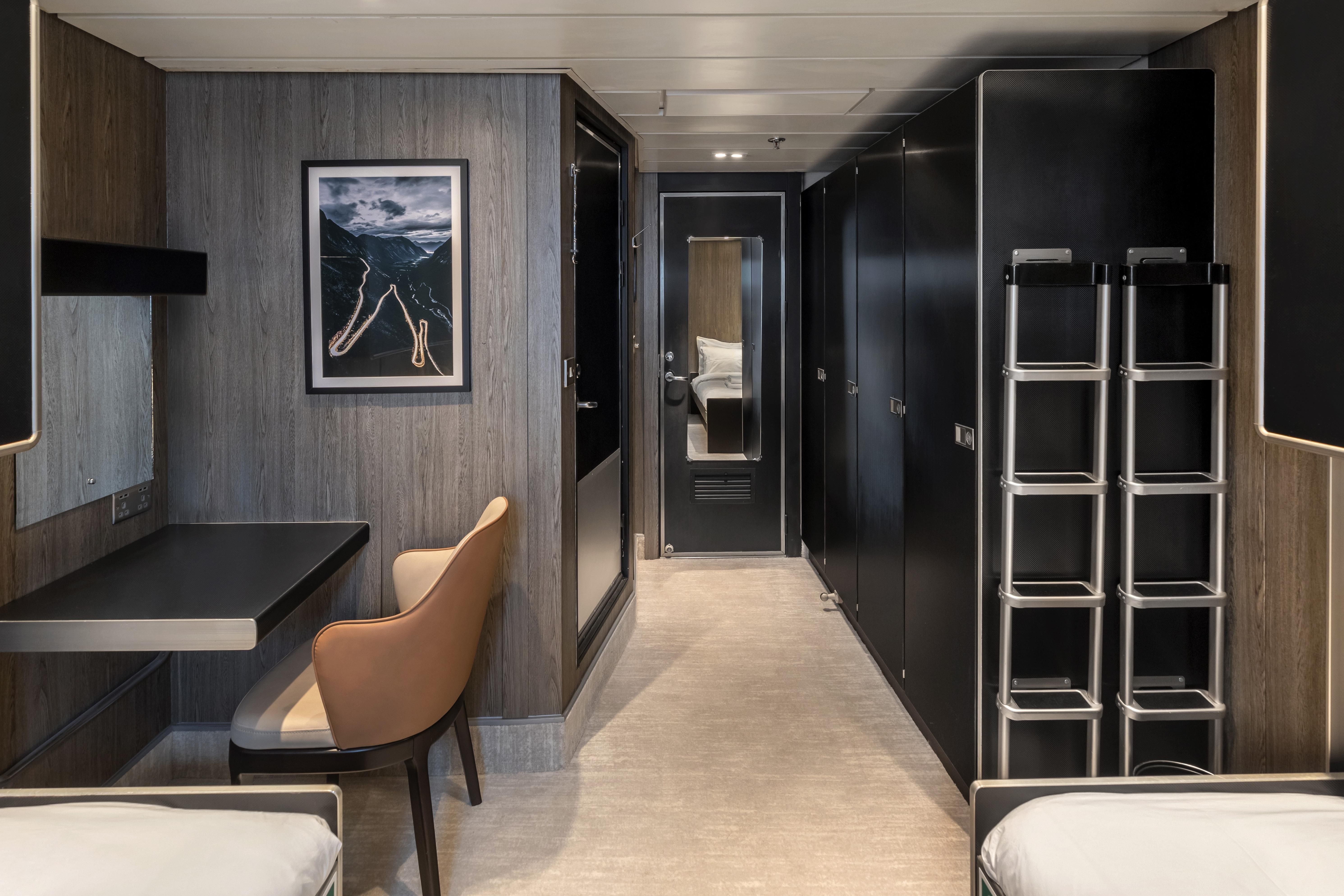 Double Cabin