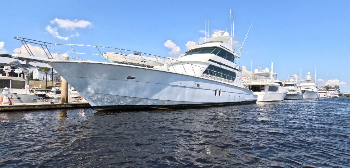 1996 Hatteras 82 Convertible