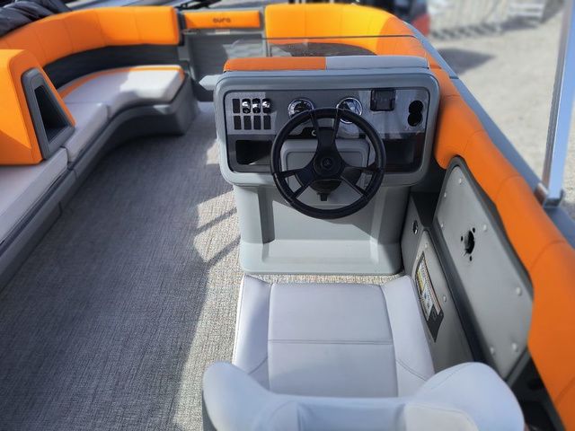 2025 Avalon Aura Pontoon Boats - 7