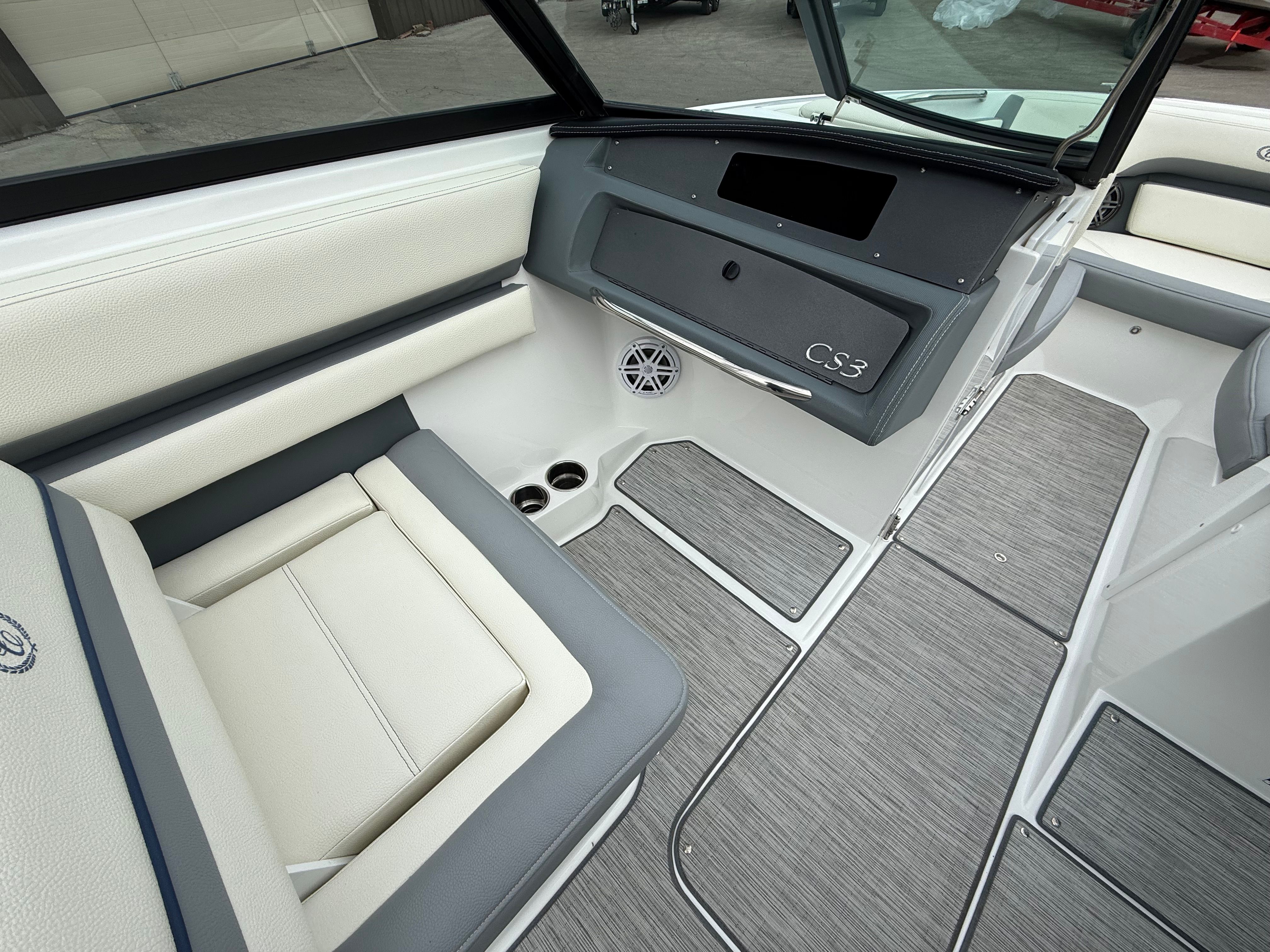 2022 Cobalt CS23 Surf - 11