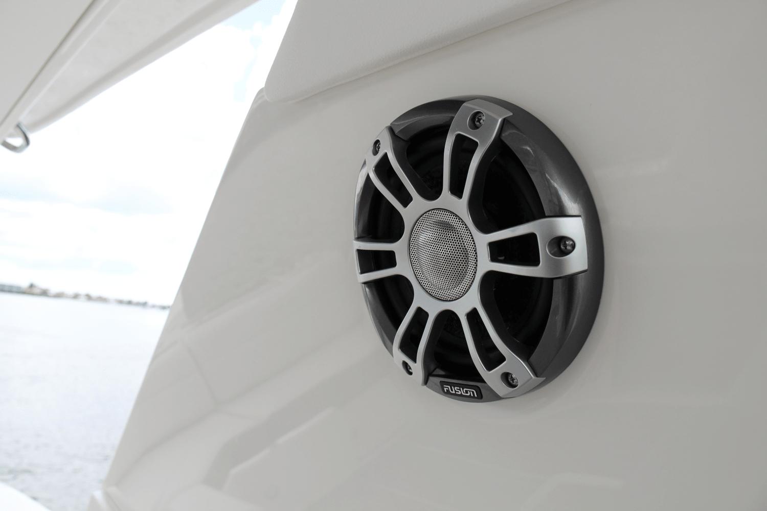 2025 Sea Ray SLX 400 Outboard - 48